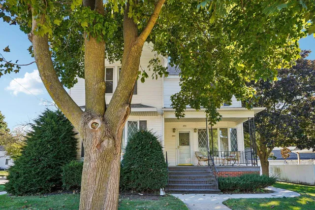 $237,000 | 290 Williams Street, Randolph, WI 53956
