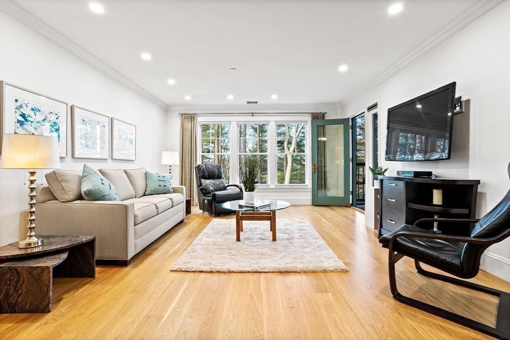 78 Forest Ridge Road, Unit 104 Concord, MA 01742 - Photo 4 of 37 Gallery Image 4