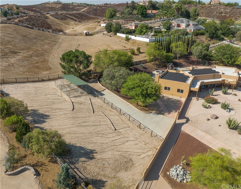 30620 Jedediah Smith Road Temecula, CA 92592 - Photo 34 of 36 Horse Stables