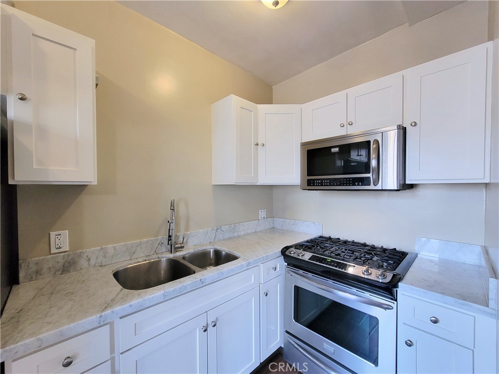 315 West 3rd Street Long Beach, CA 90802 - Photo 11 of 22