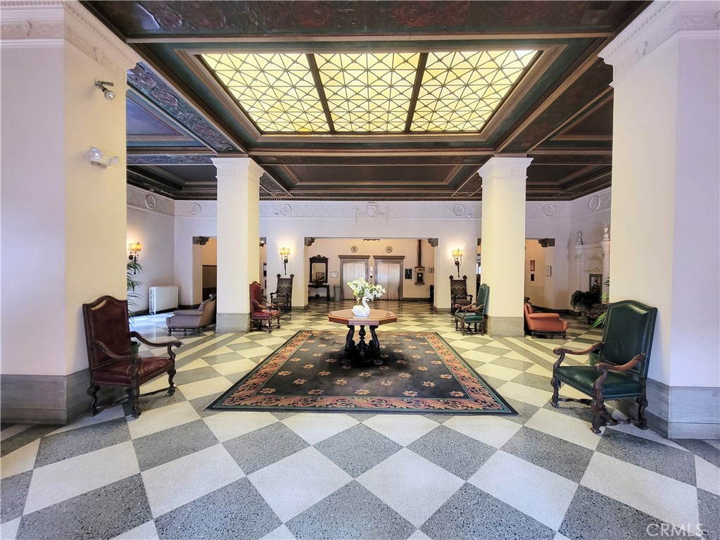 315 West 3rd Street Long Beach, CA 90802 - Photo 3 of 22