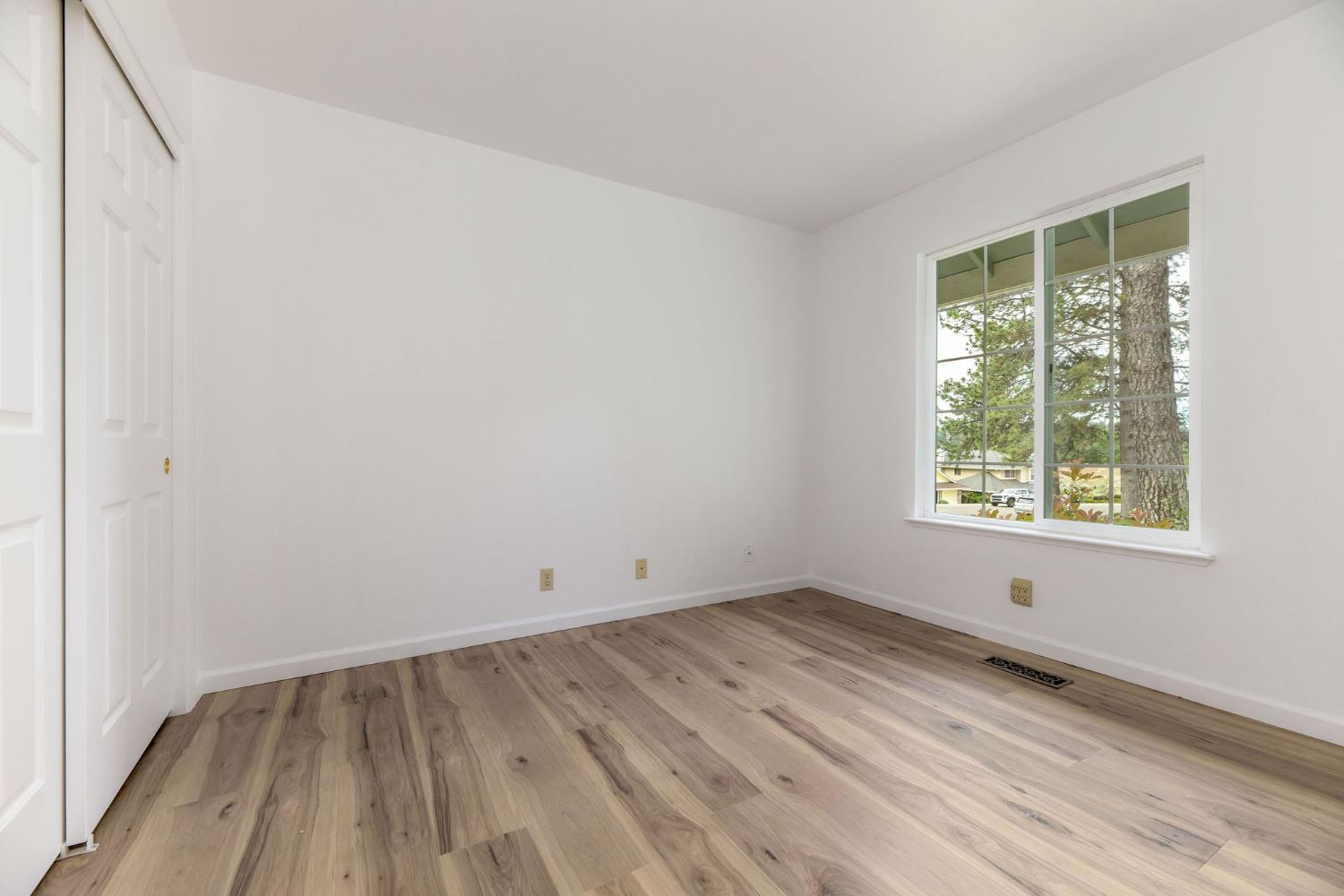 592 Morgan Ranch Drive Grass Valley, CA 95945 - Photo 33 of 49 Bedroom 2