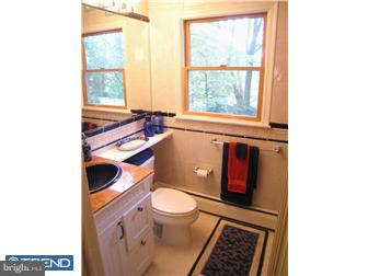 841 Cloverly Road Berwyn, PA 19312 - Photo 9 of 12 Bathroom
