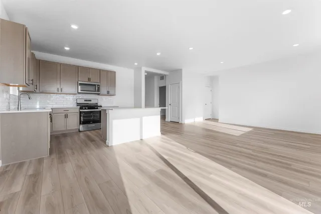 $364,990 | 820 East Exploration Drive, Kuna, ID 83634