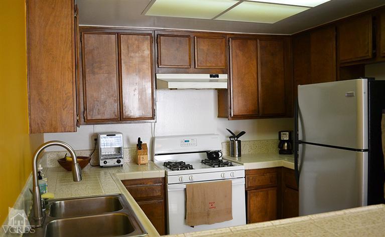 527 Spring Road, Unit 19 Moorpark, CA 93021 - Photo 5 of 32 Additional Photo