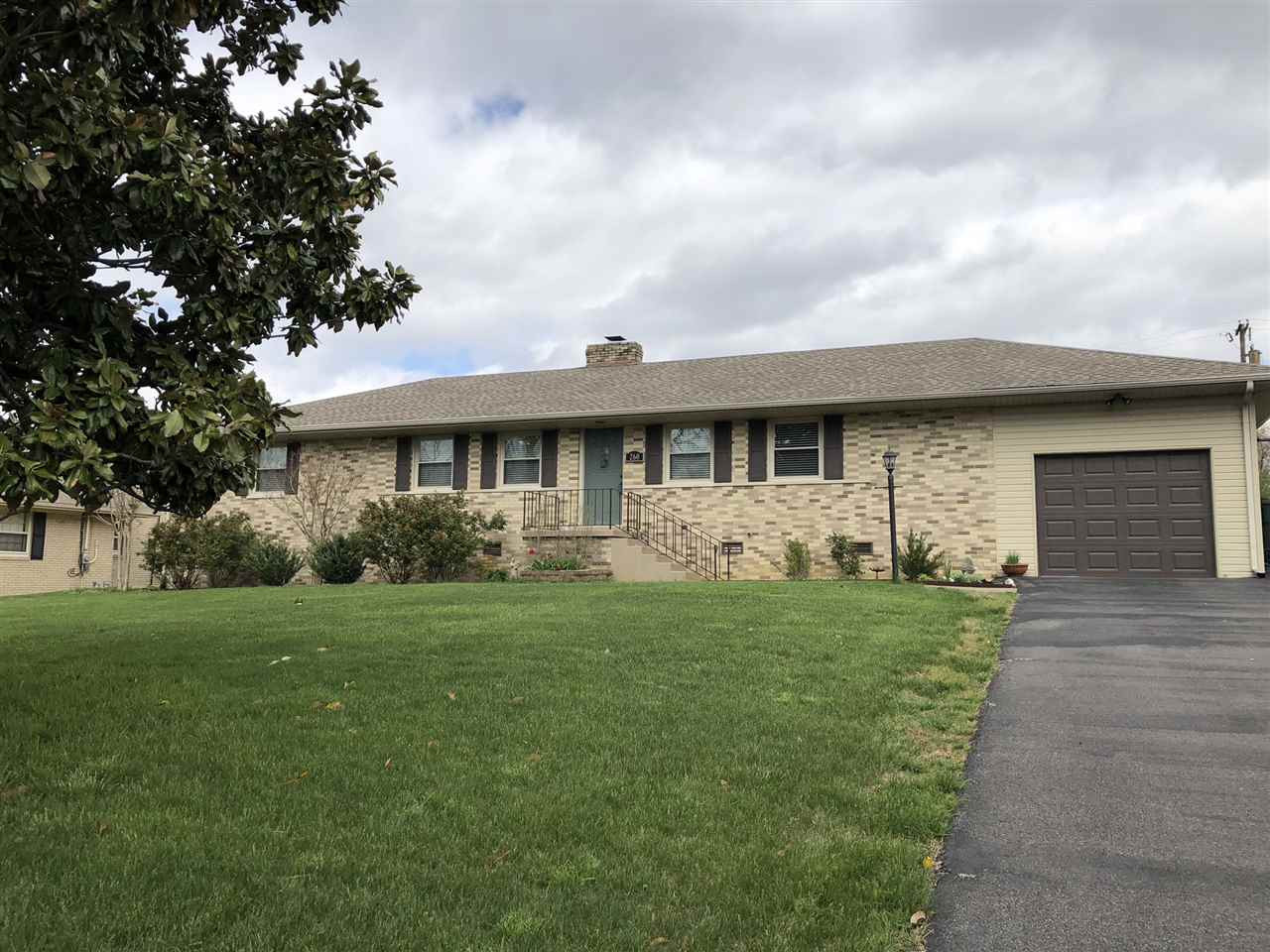 260 Old Orchard Road Paducah, KY 42001 - Photo 1 of 1 Photo 1