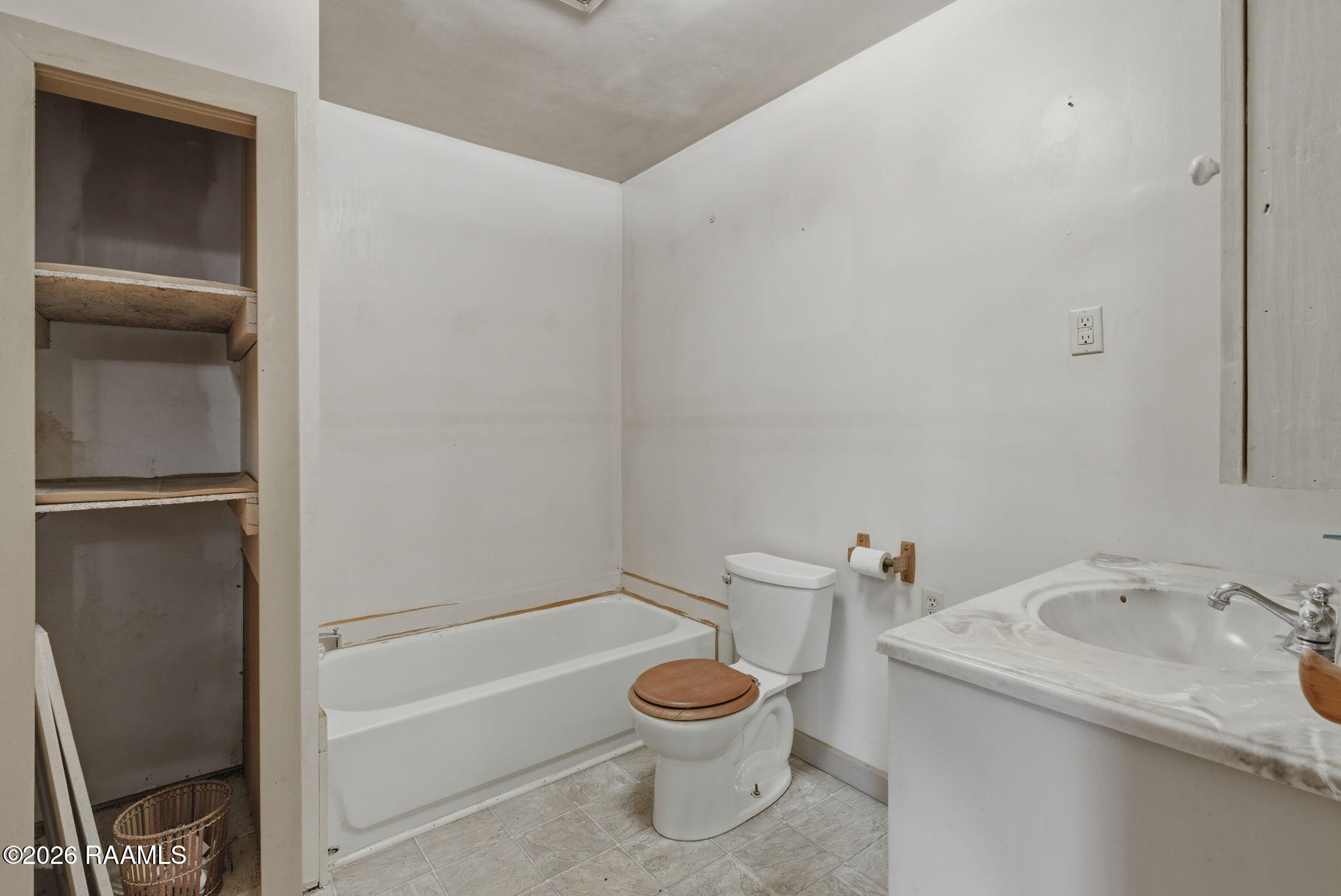 402 Fruge Street Mermentau, LA 70556 - Photo 6 of 12 9-web-or-mls-HC6A8445
