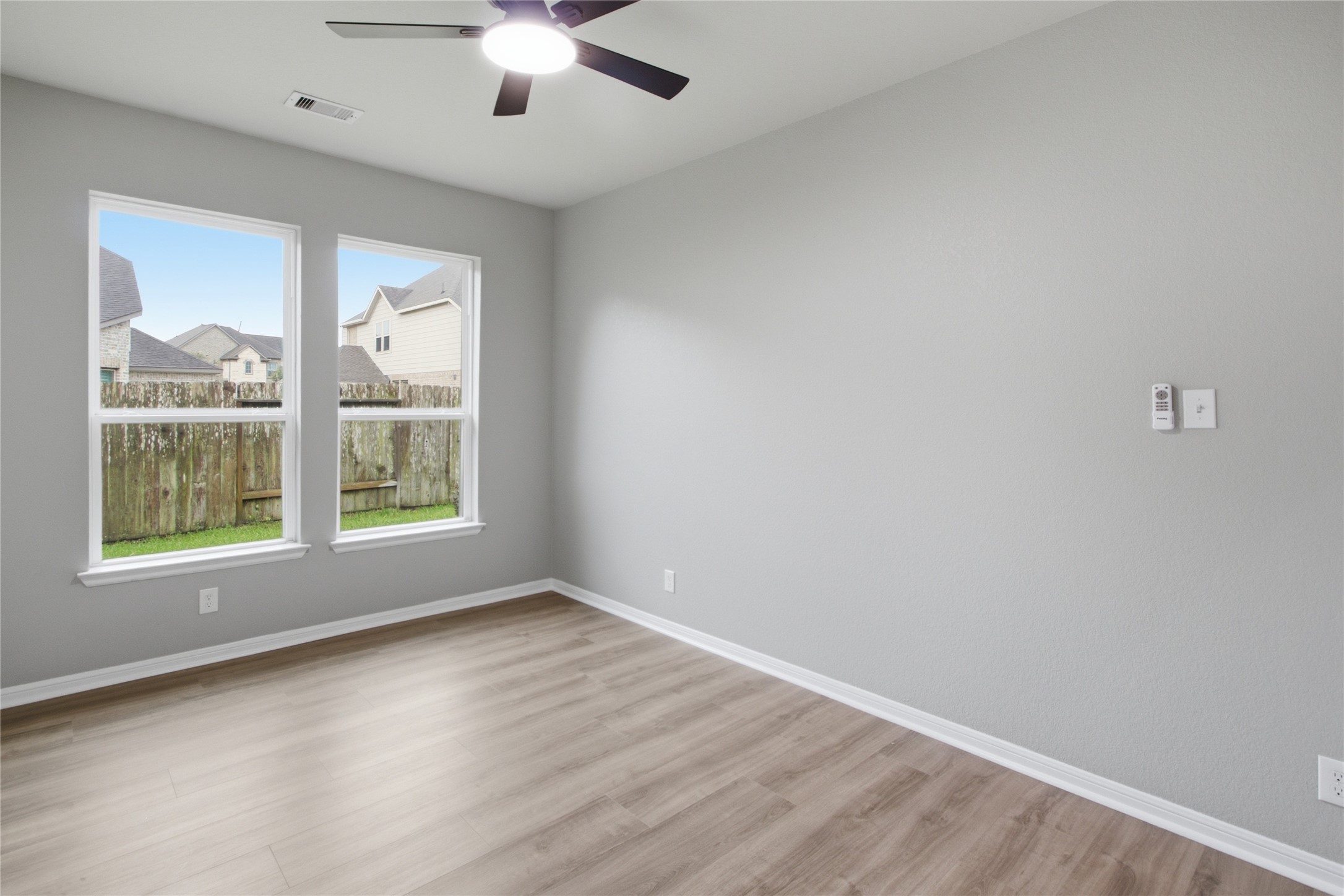 10406 Sill Prairie Drive Rosharon, TX 77583 - Photo 7 of 35