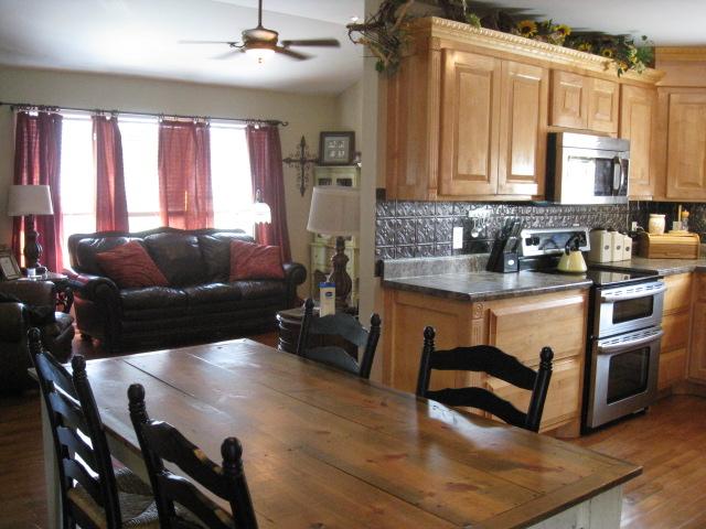 10025 Edwards Branch Road Primm Springs, TN 38476 - Photo 8 of 20 View of the eat-in kitchen, adjacent to the living room