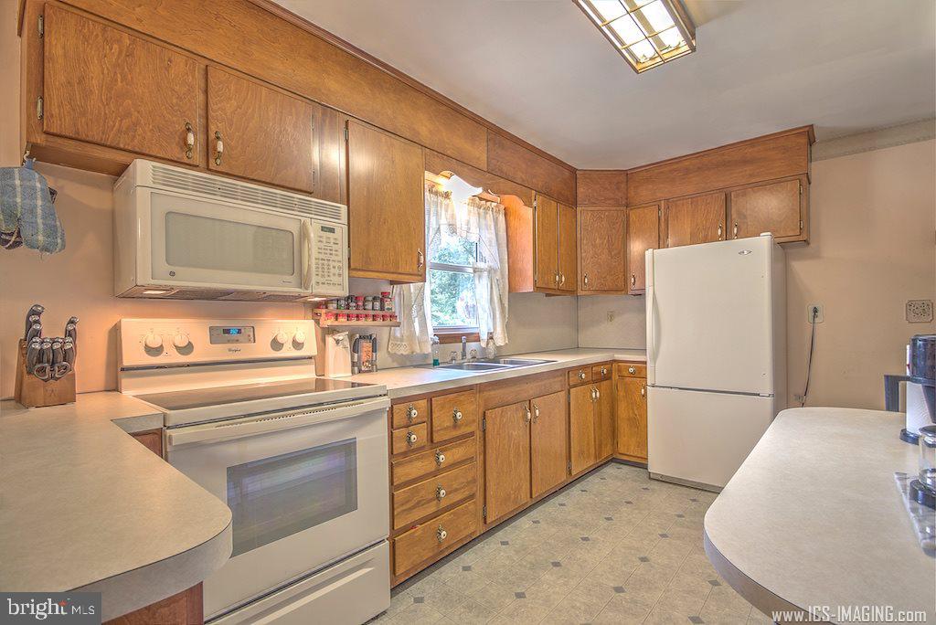 2323 Ritner Highway Carlisle, PA 17015 - Photo 6 of 24 Gallery Image 6