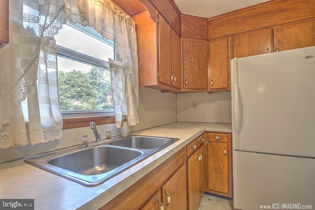2323 Ritner Highway Carlisle, PA 17015 - Photo 8 of 24 Gallery Image 8