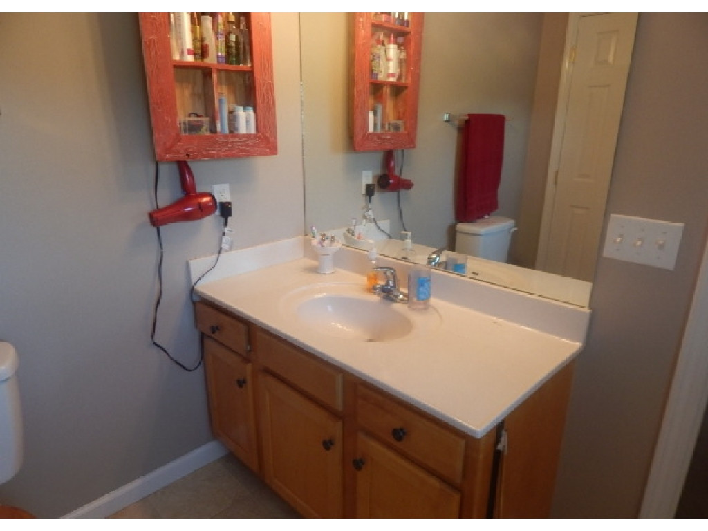 5042 Boss Road, Unit 1 Kingsport, TN 37664 - Photo 8 of 10 Photo 8
