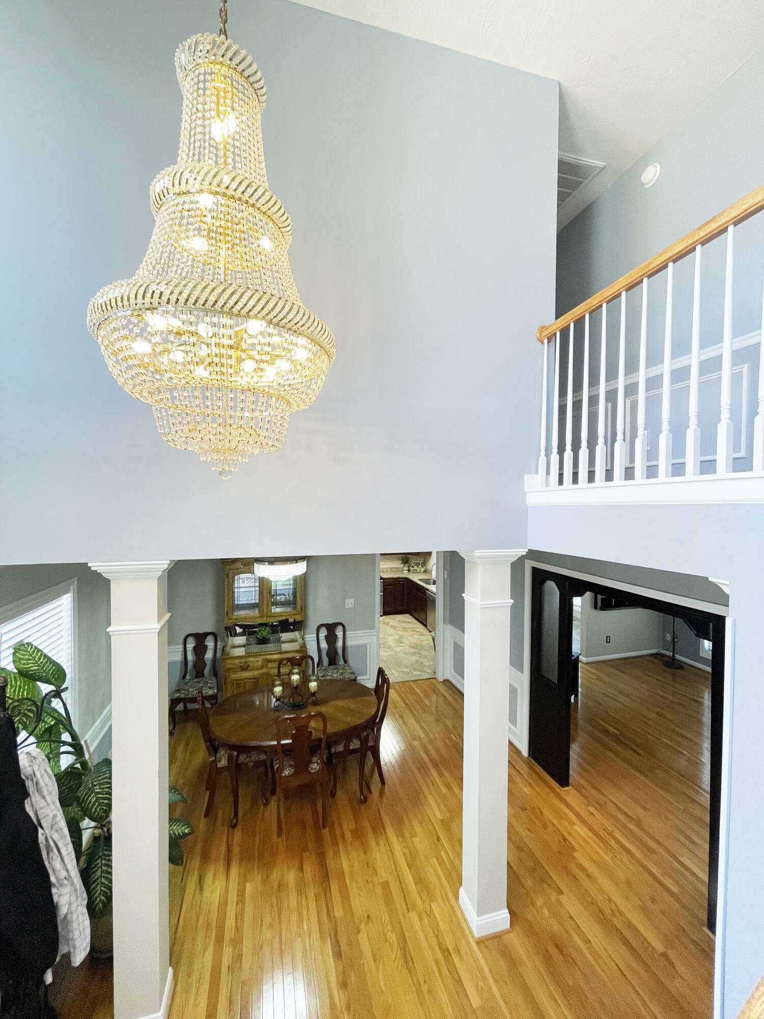 2057 Shaker Run Road Lexington, KY 40509 - Photo 13 of 28 entry-dining