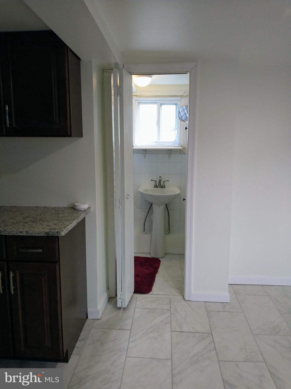 3525 Fremont Street Reading, PA 19605 - Photo 19 of 34 1ST FLOOR FULL BATH #2