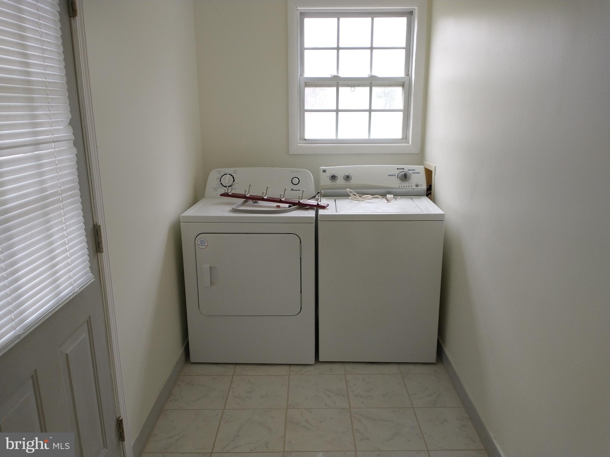 3525 Fremont Street Reading, PA 19605 - Photo 31 of 34 NO STAIRS ON WASHDAY