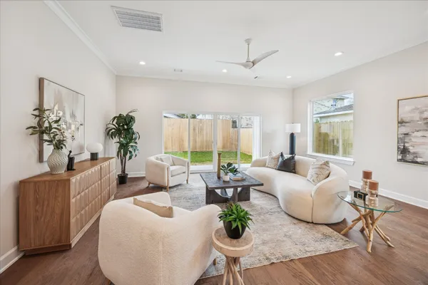 $609,990 | 1303 Cordell Street, Unit B, Houston, TX 77009