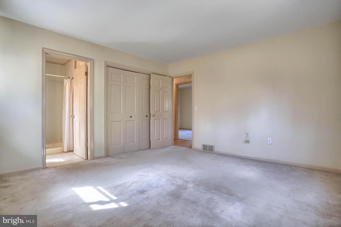 5250 Waltersdorff Road Spring Grove, PA 17362 - Photo 18 of 51