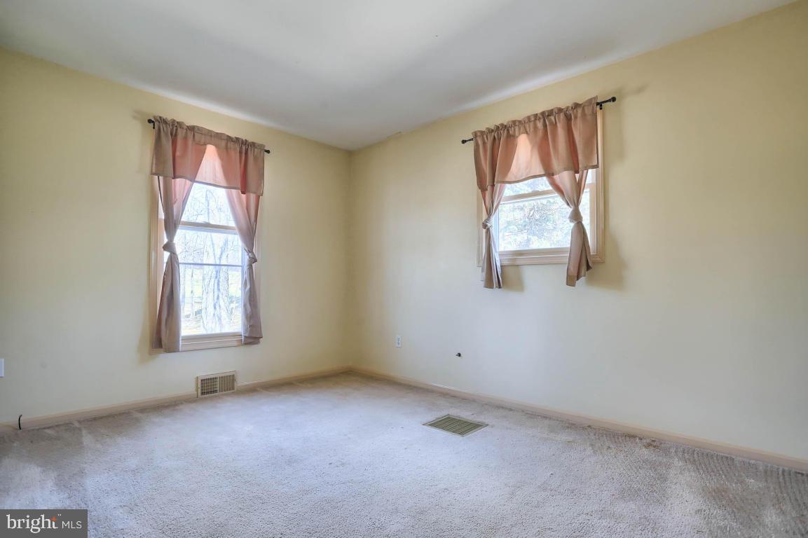 5250 Waltersdorff Road Spring Grove, PA 17362 - Photo 22 of 51
