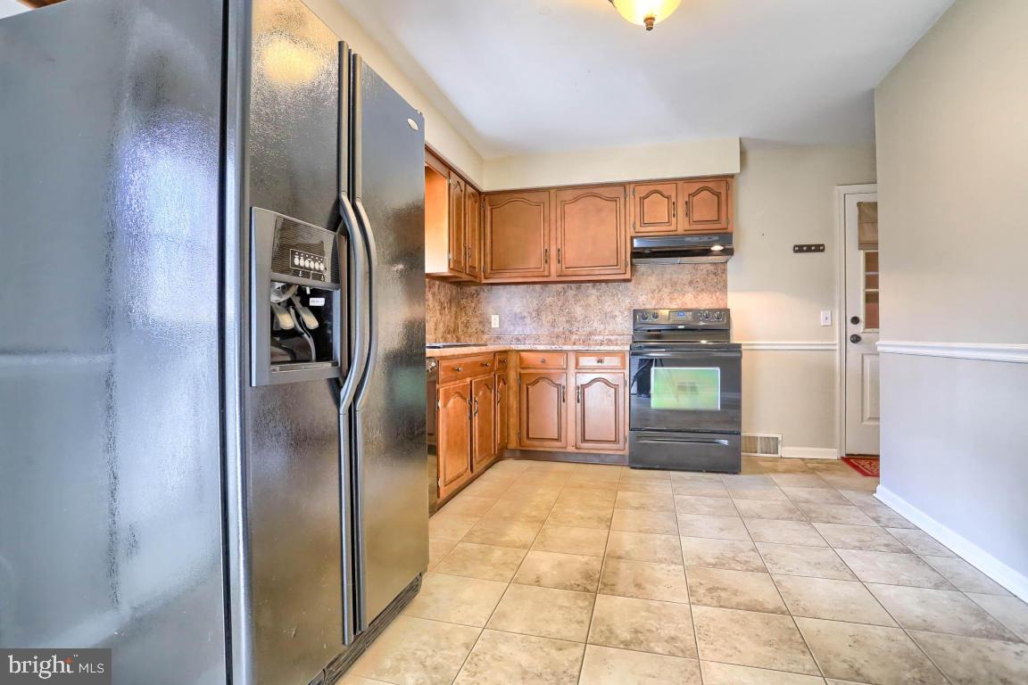 5250 Waltersdorff Road Spring Grove, PA 17362 - Photo 9 of 51
