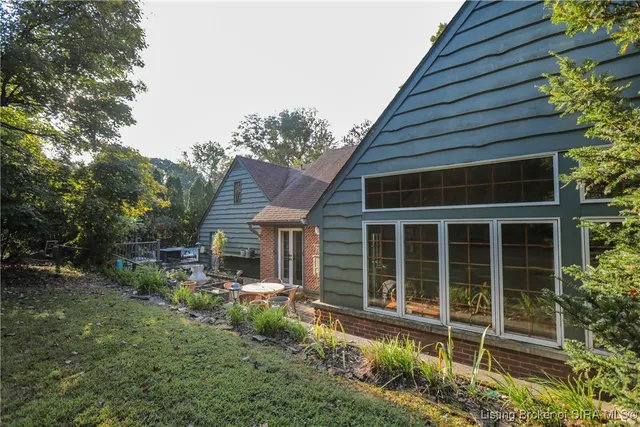 $465,000 | 8508 Highway 150, Greenville, IN 47124