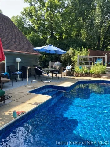 $465,000 | 8508 Highway 150, Greenville, IN 47124