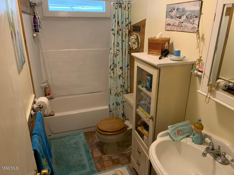13149 Williams Road Gulfport, MS 39503 - Photo 27 of 41 26