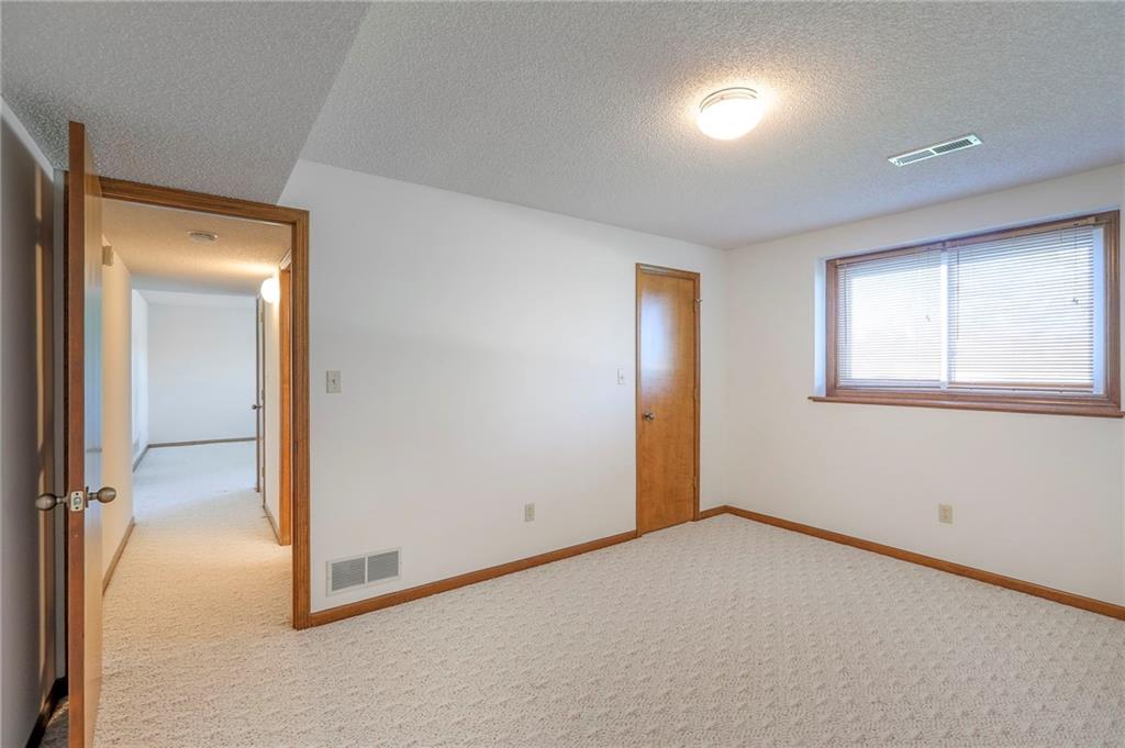 8409 Westridge Road Raytown, MO 64138 - Photo 22 of 23