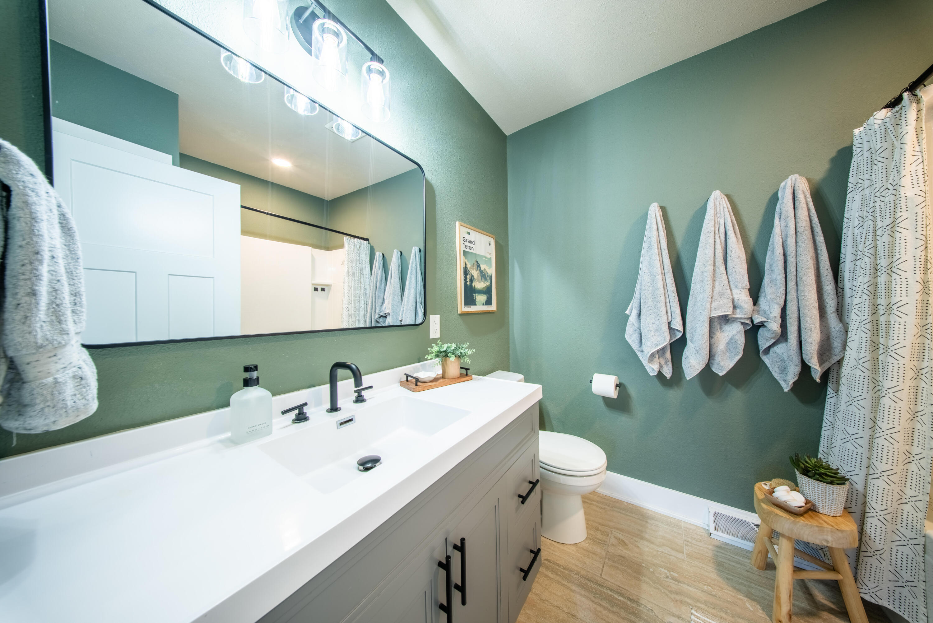 1 Merrill Crest Drive Madison, WI 53705 - Photo 9 of 17 Bathroom