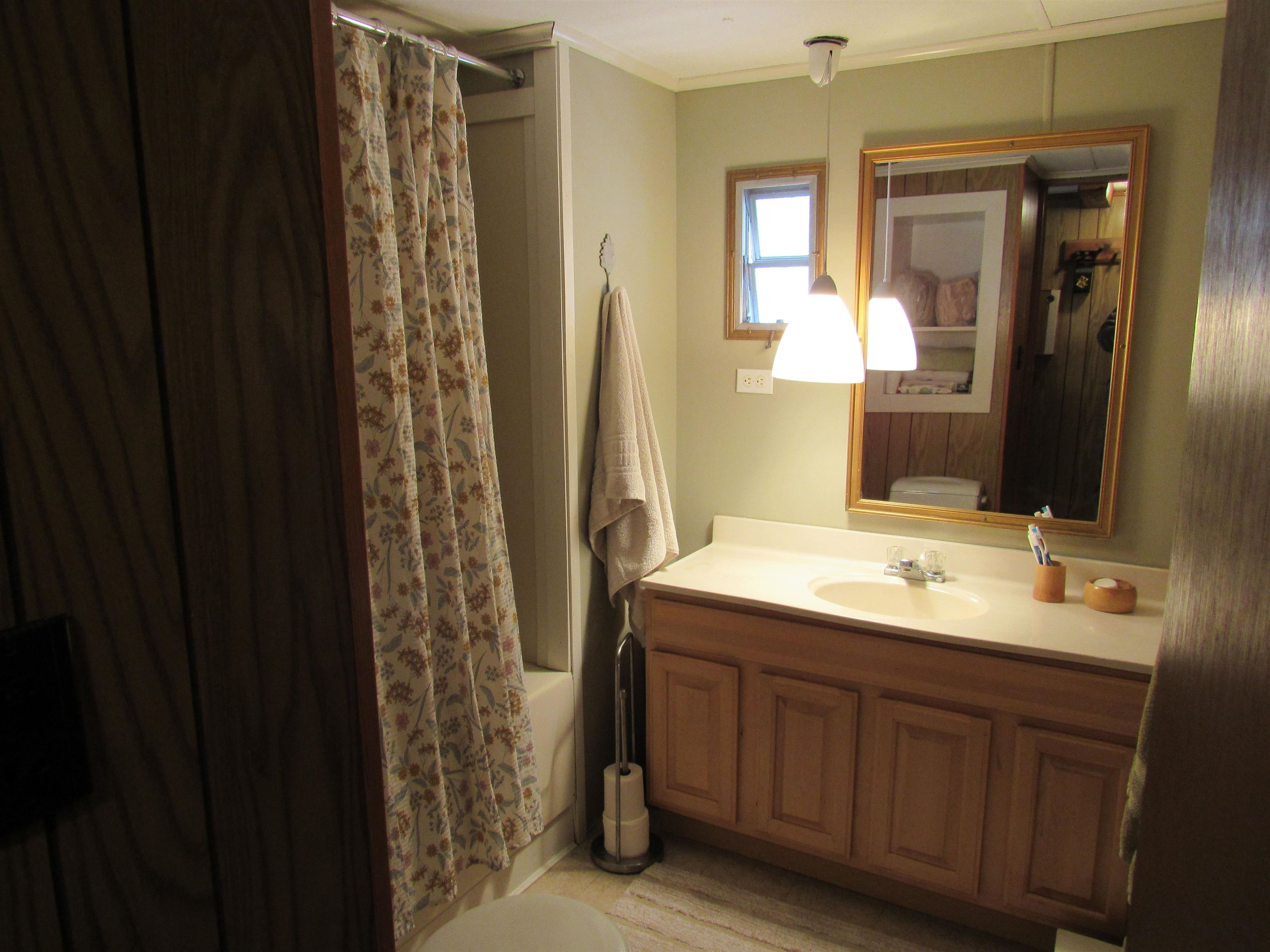 2036 Highway 30 Jamaica, VT 05343 - Photo 20 of 28