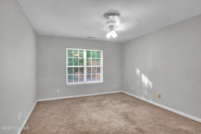 $1,800 | 7413 Thais Trail, Wilmington, NC 28411