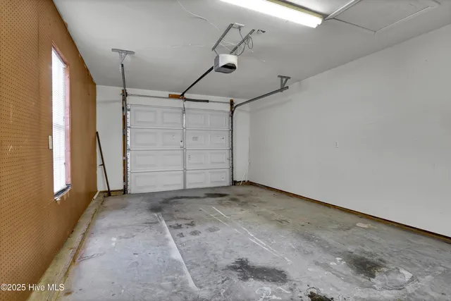 $1,800 | 7413 Thais Trail, Wilmington, NC 28411