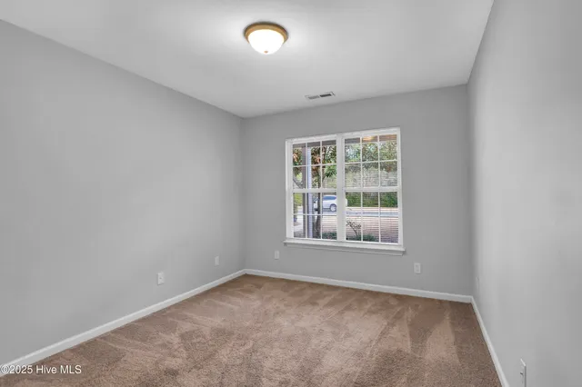 $1,800 | 7413 Thais Trail, Wilmington, NC 28411