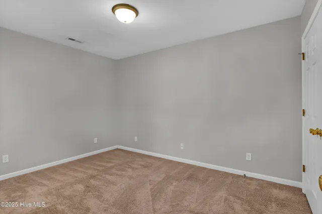 $1,800 | 7413 Thais Trail, Wilmington, NC 28411