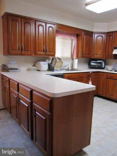 13103 Marigold Lane Silver Spring, MD 20906 - Photo 4 of 7 Kitchen