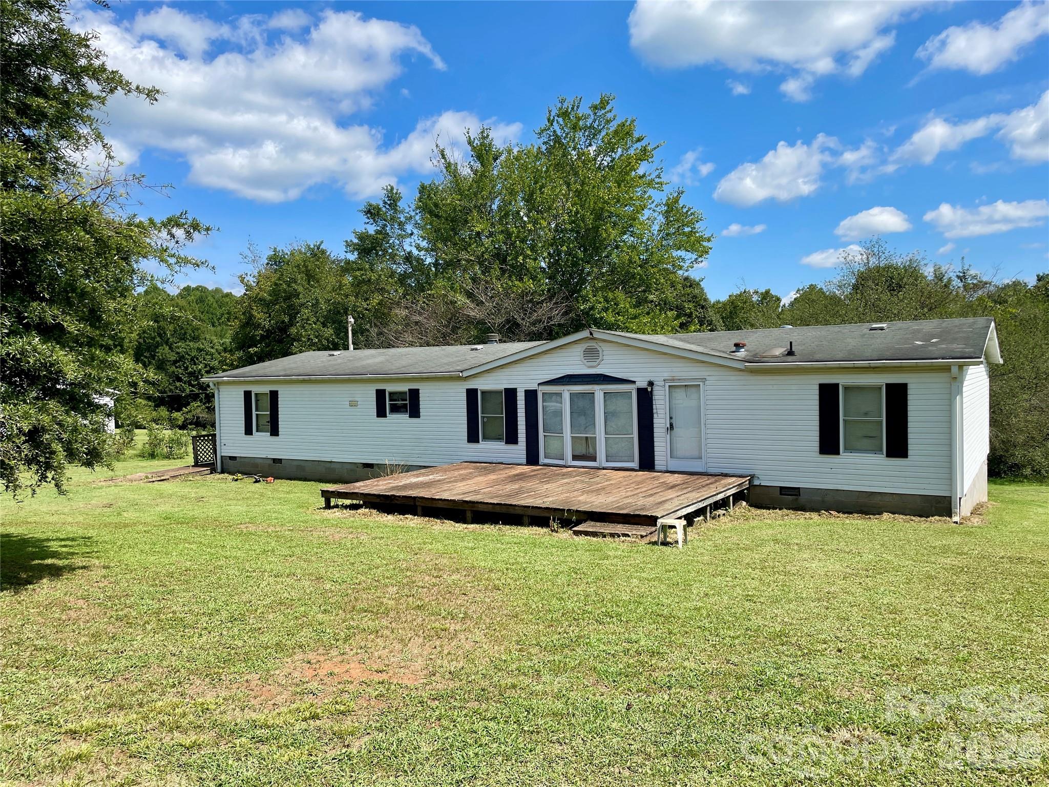 112 Flake Road Harmony, NC 28634 - Photo 1 of 11 Gallery Image 1