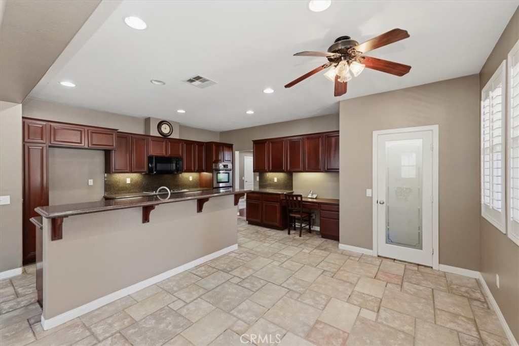 17731 Glen Hollow Way Riverside, CA 92504 - Photo 22 of 66
