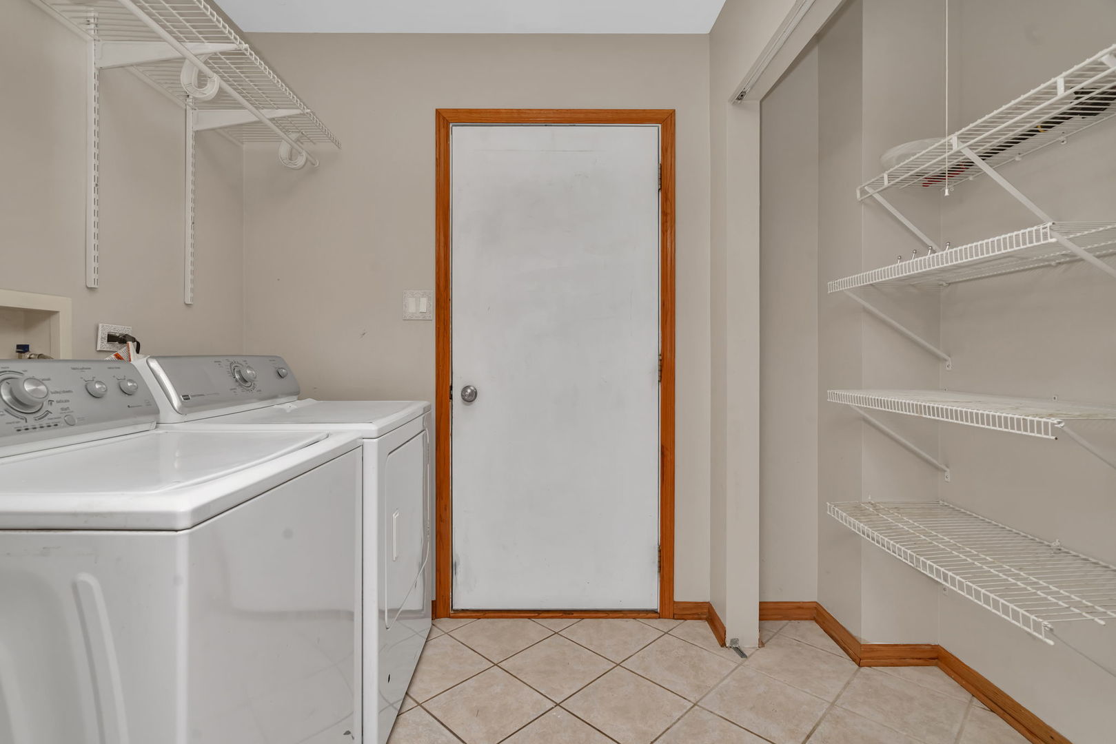 936 Treeline Court Lockport, IL 60441 - Photo 15 of 29 a bathroom with a sink and a mirror