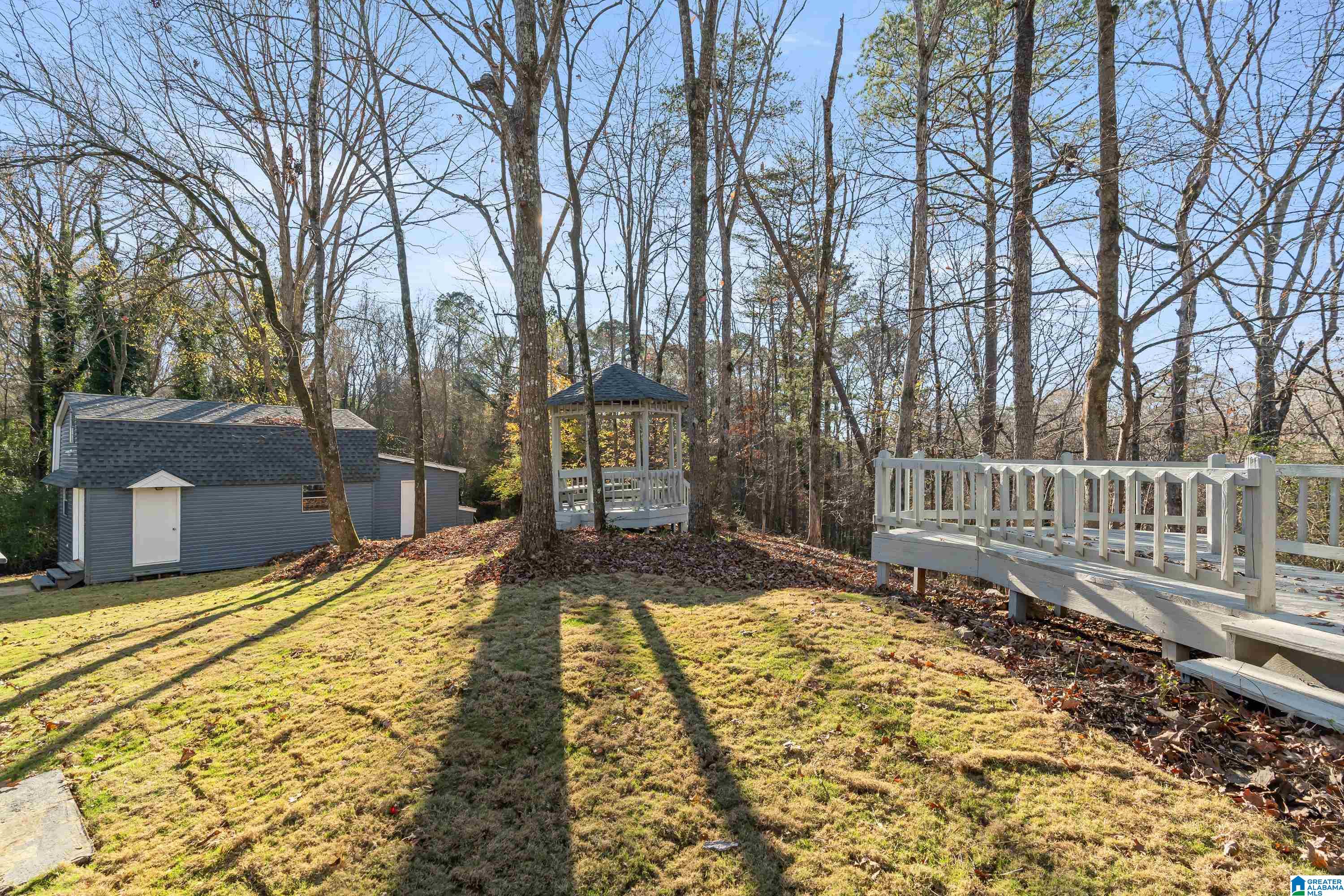 2562 Comanche Drive Birmingham, AL 35244 - Photo 3 of 37