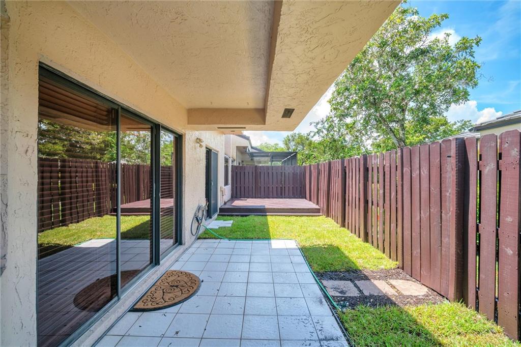 9364 Chelsea Drive North Plantation, FL 33324 - Photo 24 of 26 Additional Elevated Deck