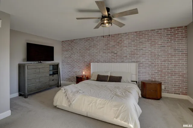 $549,000 | 4004 Marian Drive, Quincy, IL 62305