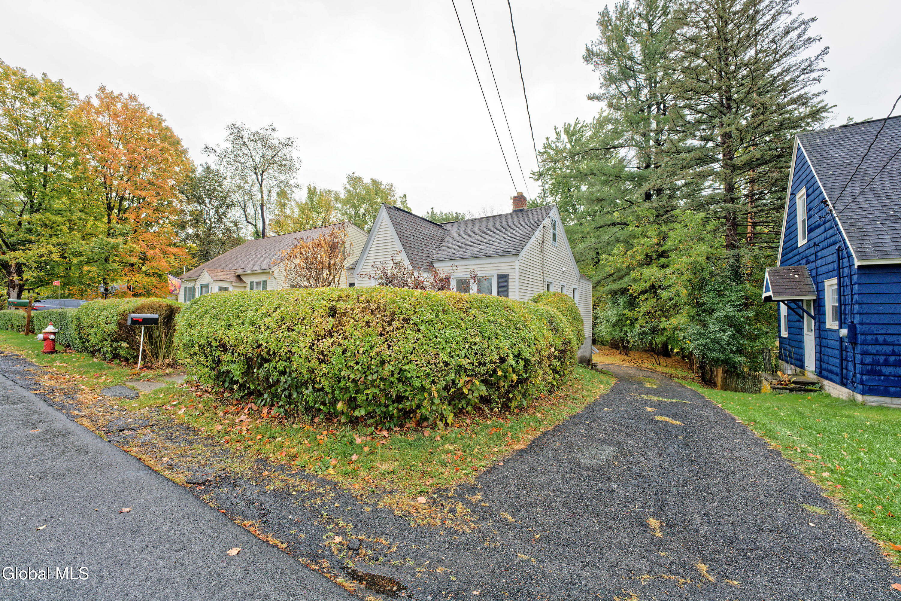 11 Victoria Avenue Brunswick, NY 12180 - Photo 3 of 43 0 Front 3