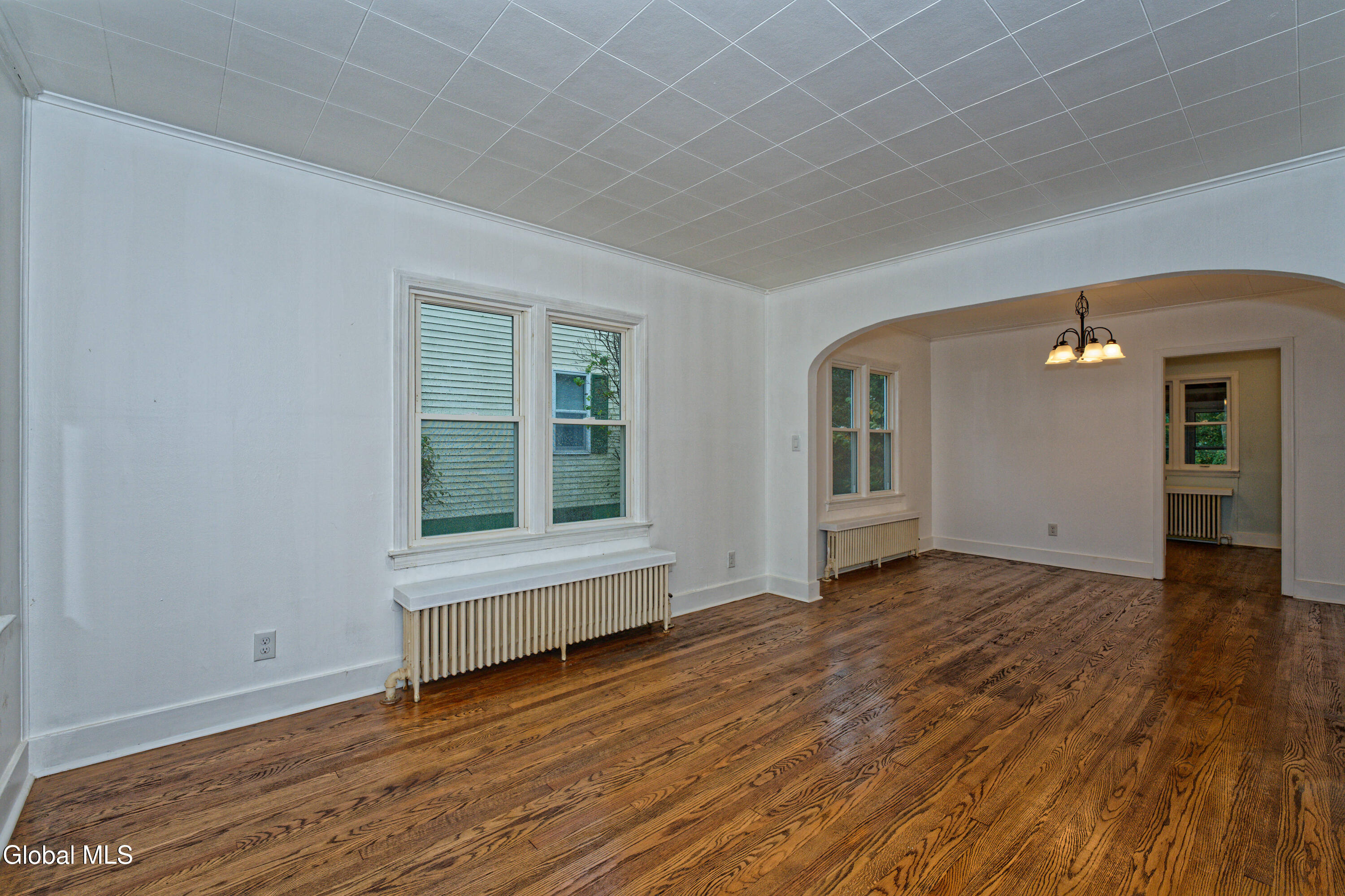 11 Victoria Avenue Brunswick, NY 12180 - Photo 5 of 43 1 Livingroom 2