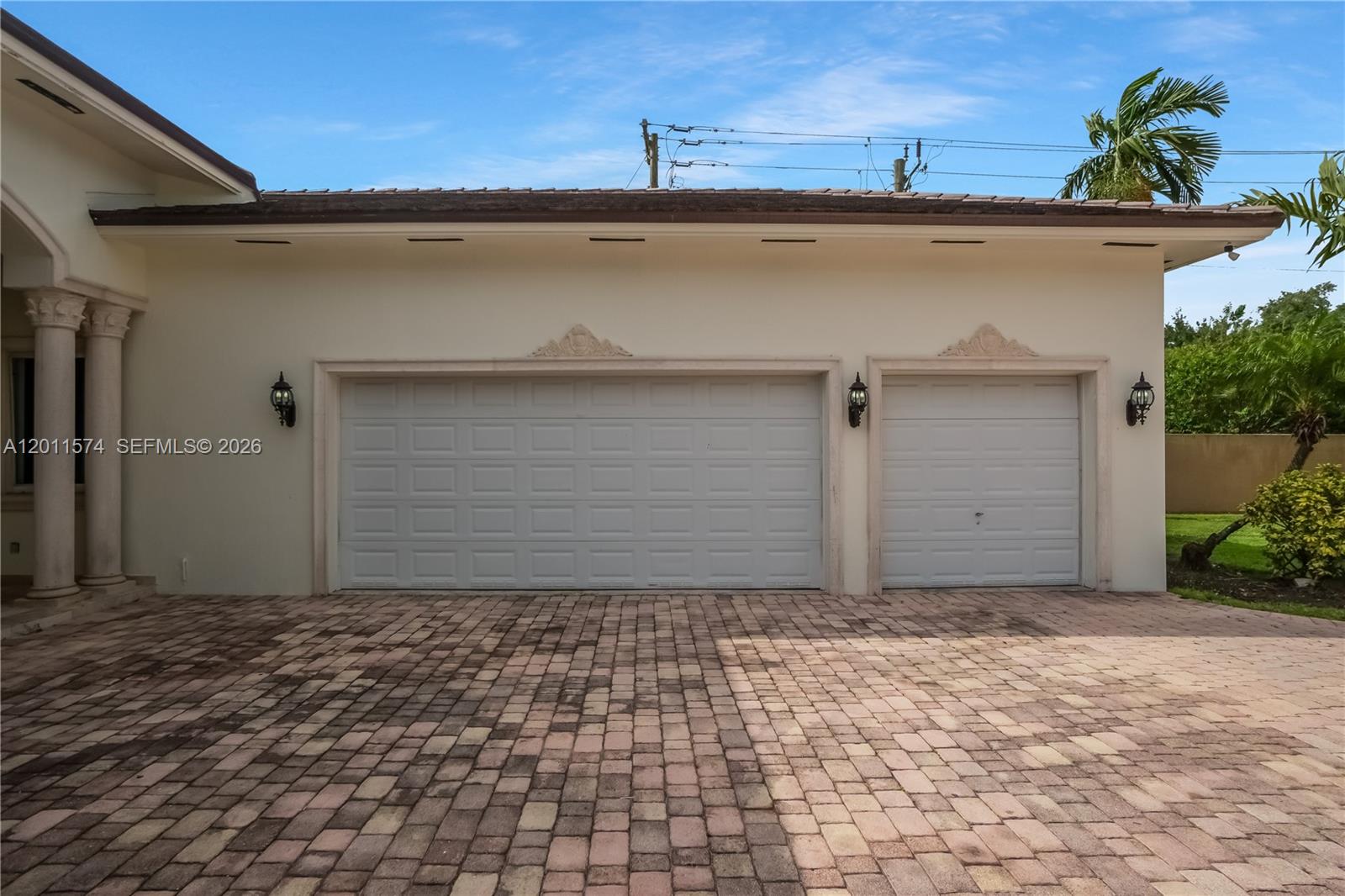 4025 Southwest 128th Avenue Miami, FL 33175 - Photo 74 of 93 a front view of a house