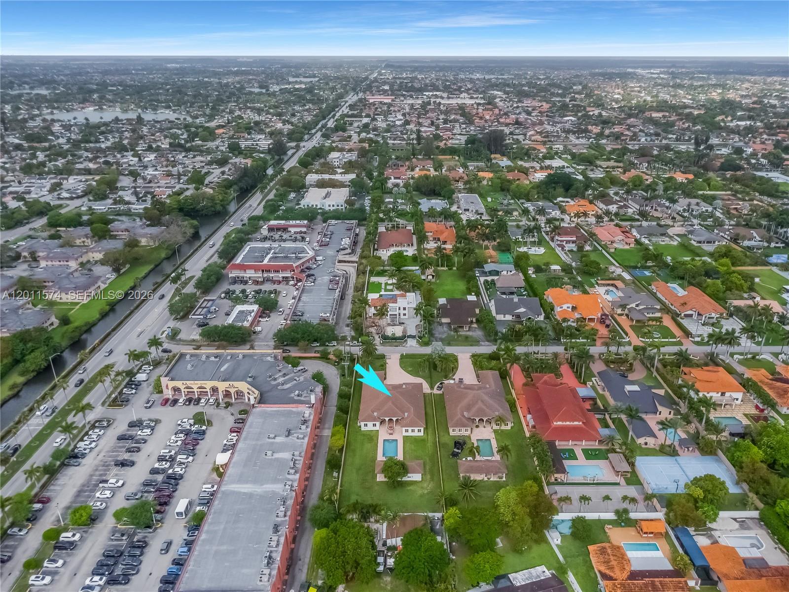 4025 Southwest 128th Avenue Miami, FL 33175 - Photo 92 of 93 an aerial view of residential houses with outdoor space