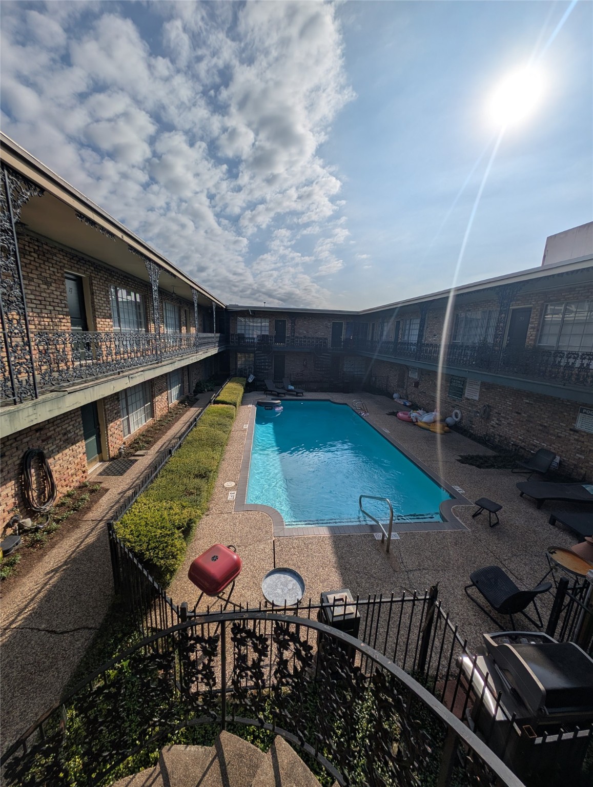 2503 McCue Road, Unit 37 Houston, TX 77056 - Photo 17 of 18 a view of a balcony with two chairs