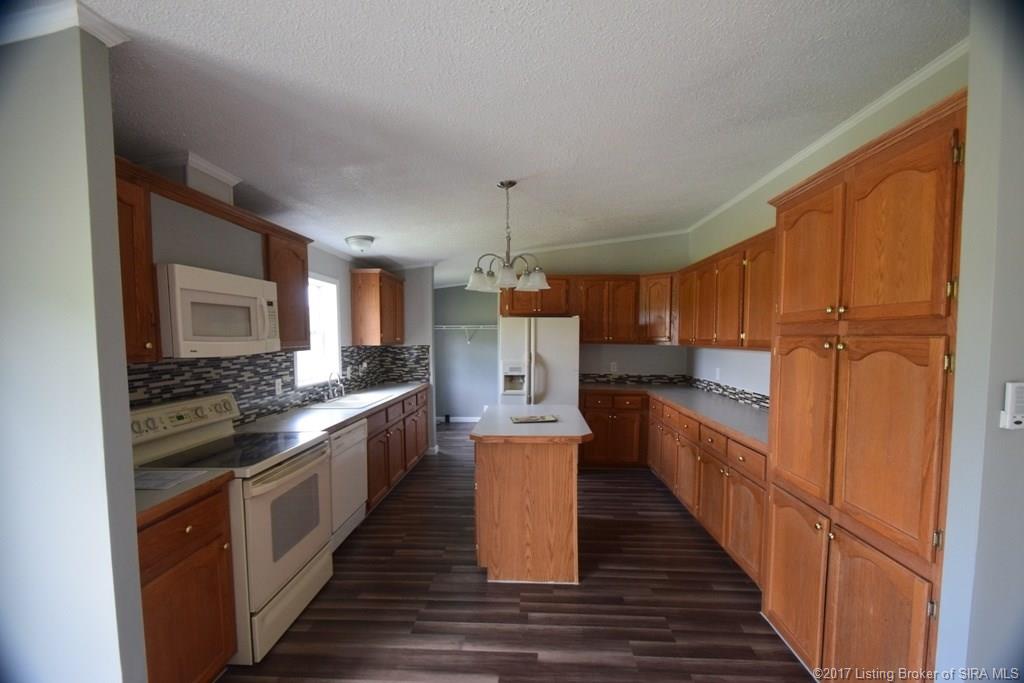 2945 East Crothersville Road Austin, IN 47102 - Photo 3 of 99 Gallery Image 3