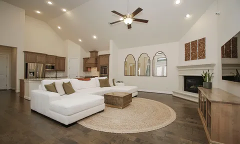 $465,000 | 8823 Leaning Hollow Lane, Spring, TX 77379