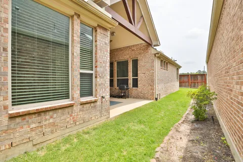 $465,000 | 8823 Leaning Hollow Lane, Spring, TX 77379