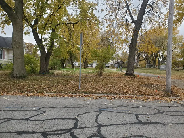 $14,900 | 429 North 3rd Street, Watseka, IL 60970