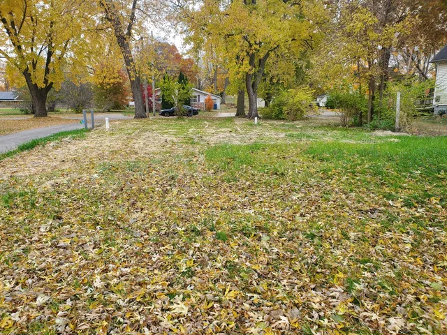 $14,900 | 429 North 3rd Street, Watseka, IL 60970